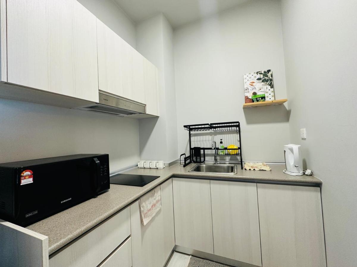 Jesselton Quay - Suite 1 By Staycation Suites Kk โกตาคินาบาลู ภายนอก รูปภาพ