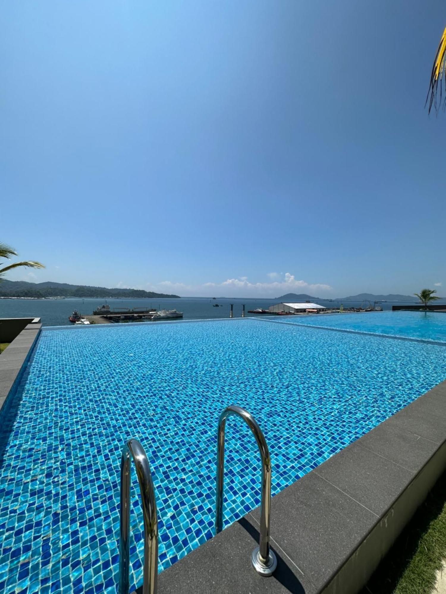 Jesselton Quay - Suite 1 By Staycation Suites Kk โกตาคินาบาลู ภายนอก รูปภาพ